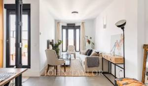 Ático de 1 dormitorio con terraza en Centro