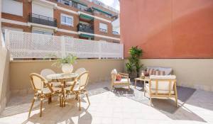 Ático de 2 dormitorios con terraza en Almagro, Chamberí