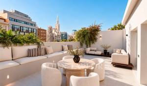 Ático de 4 dormitorios con terraza en Recoletos, Salamanca