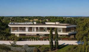 5-bed villa with terrace in Pozuelo