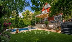 8-bed villa on Pozuelo