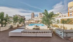 Ático de 4 dormitorios con terraza en Palacio, Centro